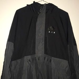 Men’s Nike Pullover Windbreaker